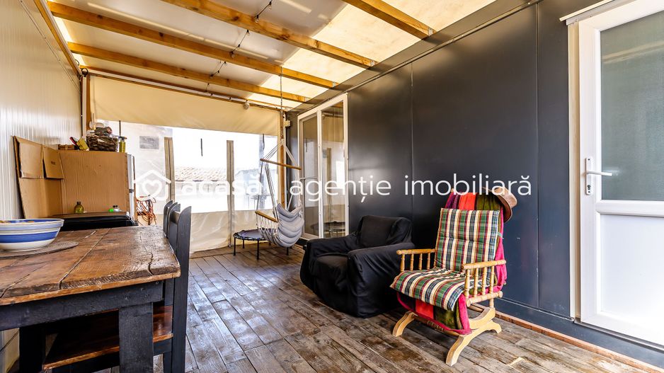 VANDUT! Casa - tip container - Teren 1987 mp - Turnu - COMISION 0% - Poză 2