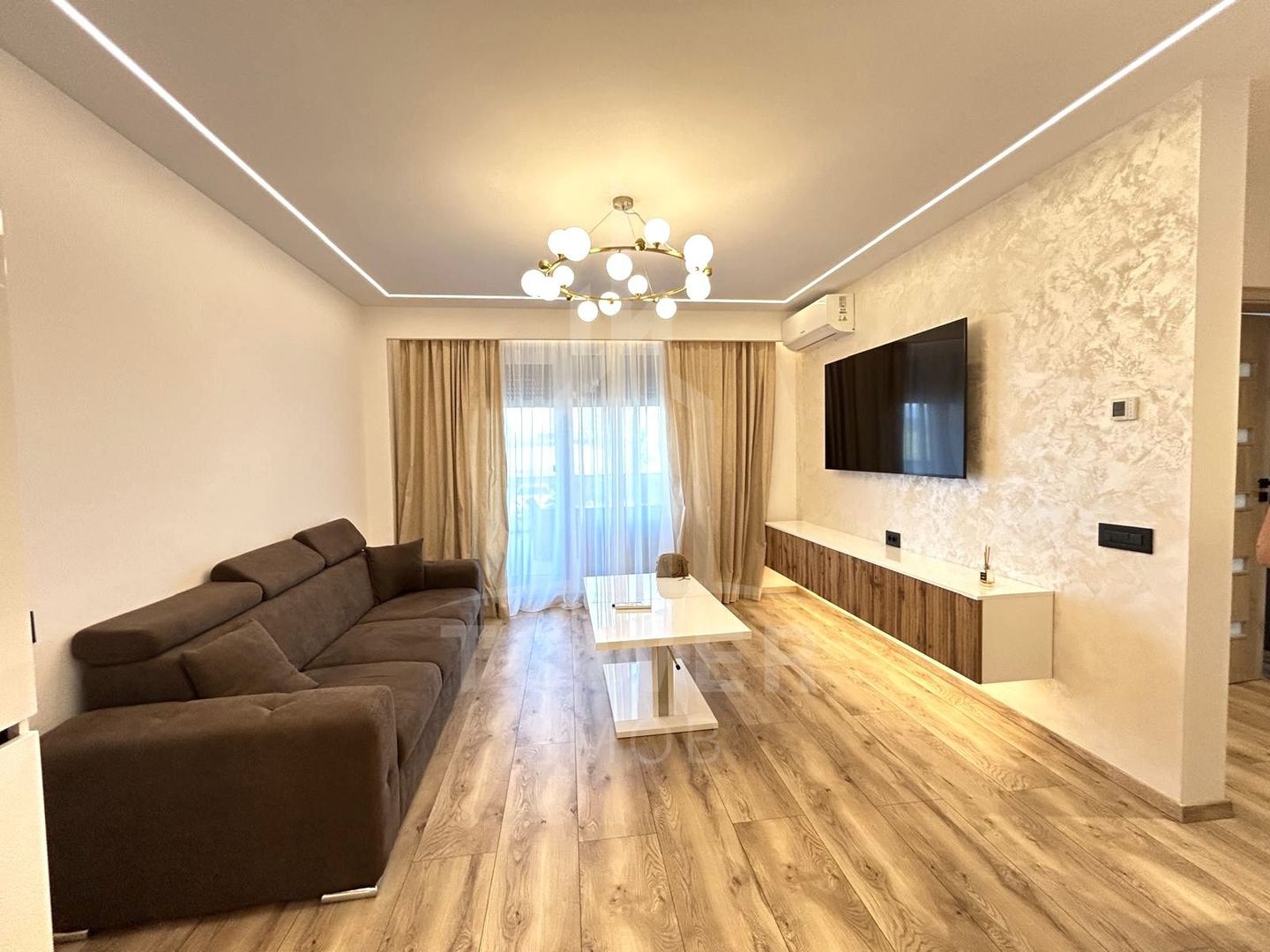 Tower Imob oferă Apartament 2 camere de lux - Poză 2