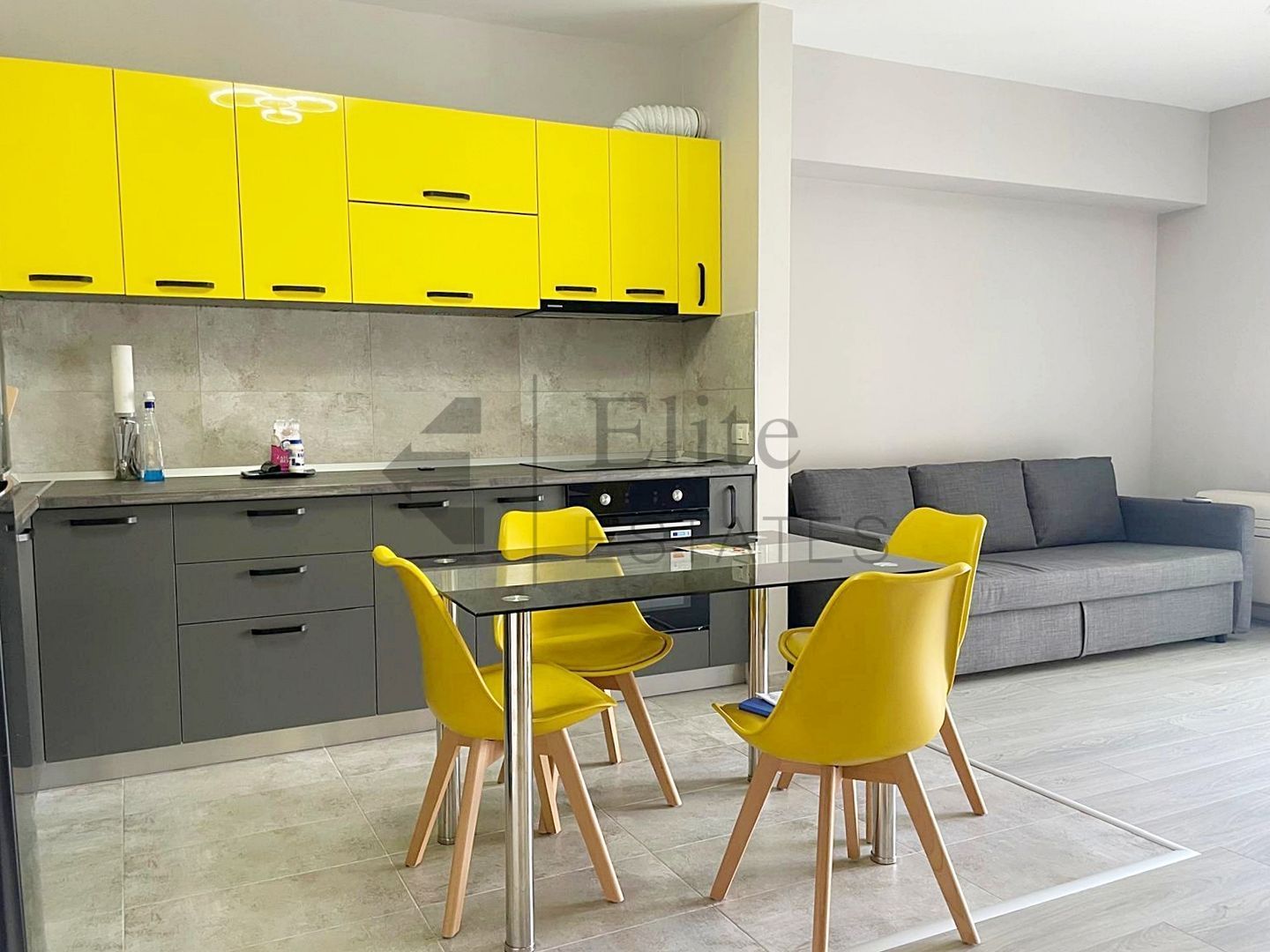 Apartament cu 2 camere de vanzare | Zona Nufarul Oradea - Poză 2