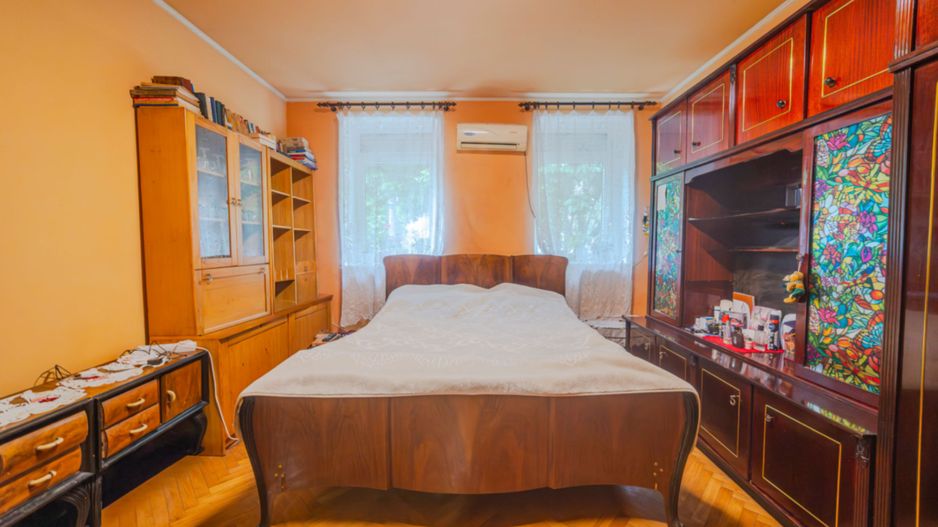Apartament 3 Camere La Casa | Curte | Pod + Beci Mare | COMISION 0% - Poză 3