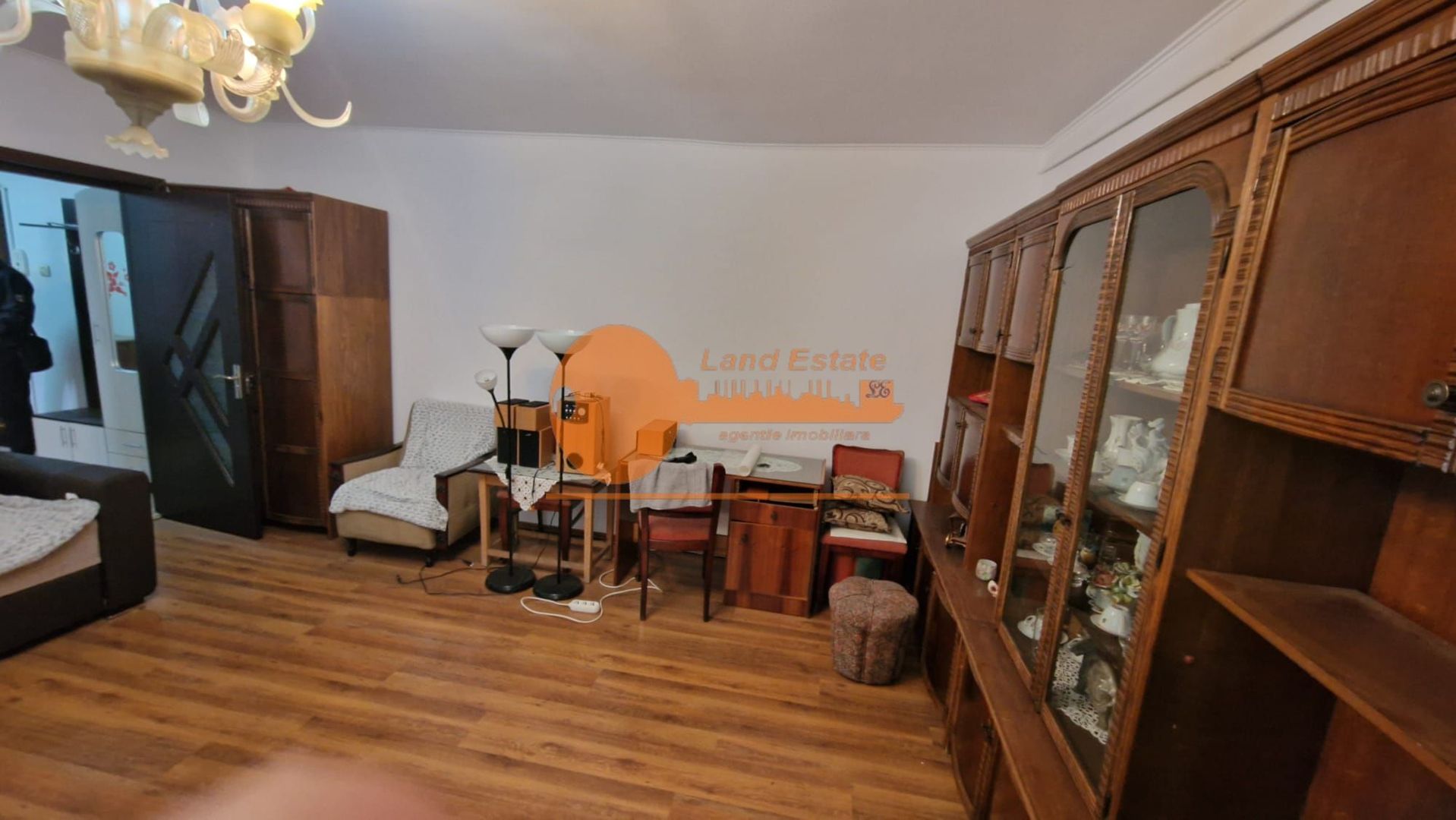 2 camere de 66mp la 300m de metrou Lujerului (Zona Roz Cafe) - Poză 1