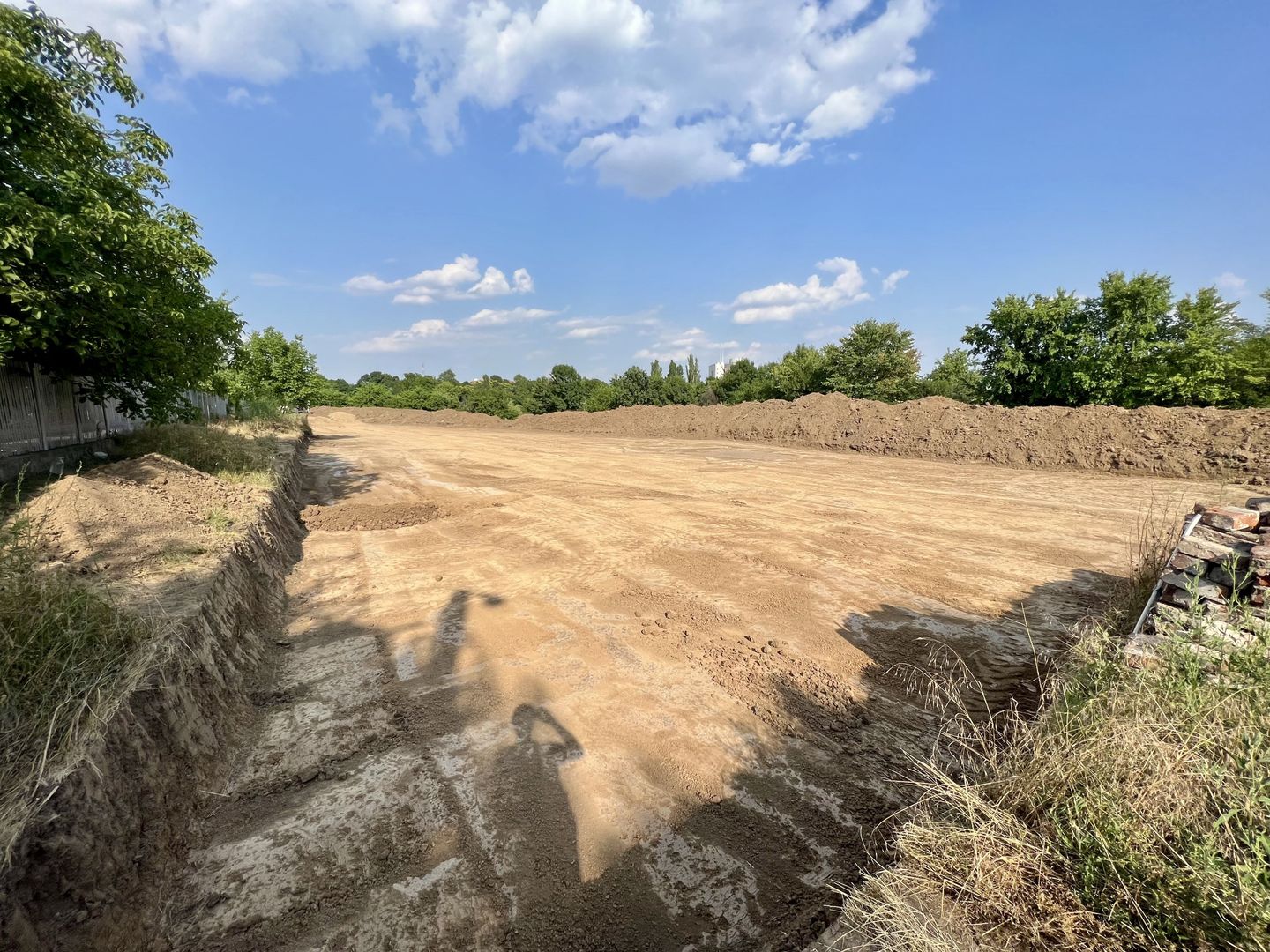 Teren 6000 mp pozitie deosebita lacul Baneasa adancime 140 m - Poză 4