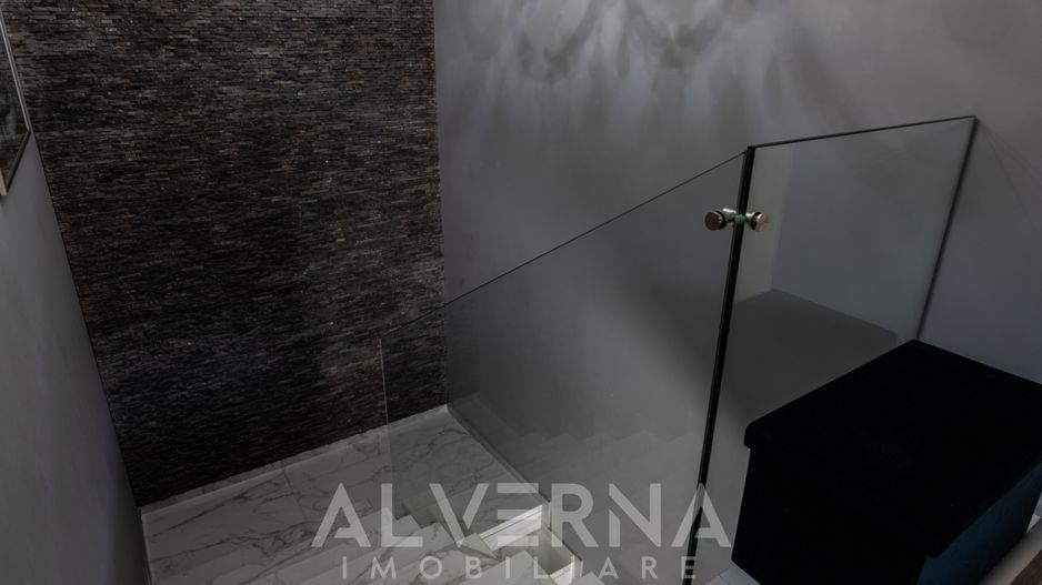 Casa individuala, 219mp, 5 camere, 4 terase, curte, zona Dambul Rotund - Poză 7