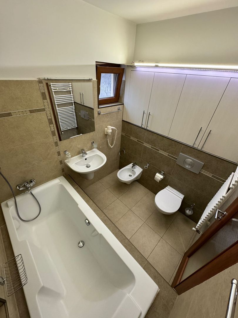 Chirie ap lux, 3 cam,2 bai,120mp mobilat/utilat/ 2loc parcare/terasa - Poză 9