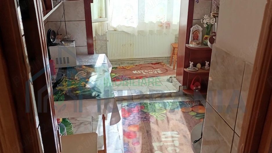 Apartament 3 camere, Tomești, etaj 2 - Poză 2