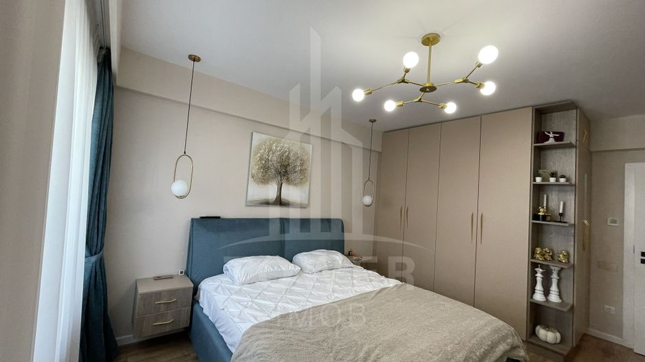 Apartament cu 3 camere de vânzare - Poză 3