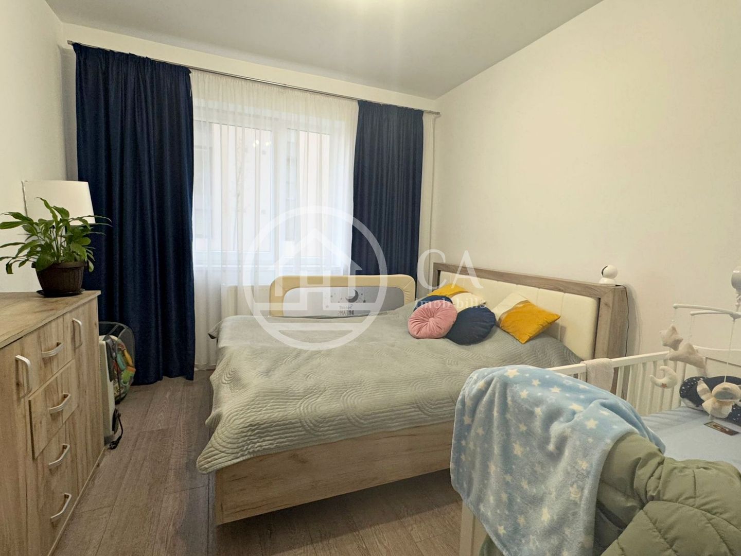Apartament de vânzare cu 3 camere în Prima Universității, Oradea - Poză 5