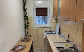 Apartament cu doua camere decomandat - Poză 3