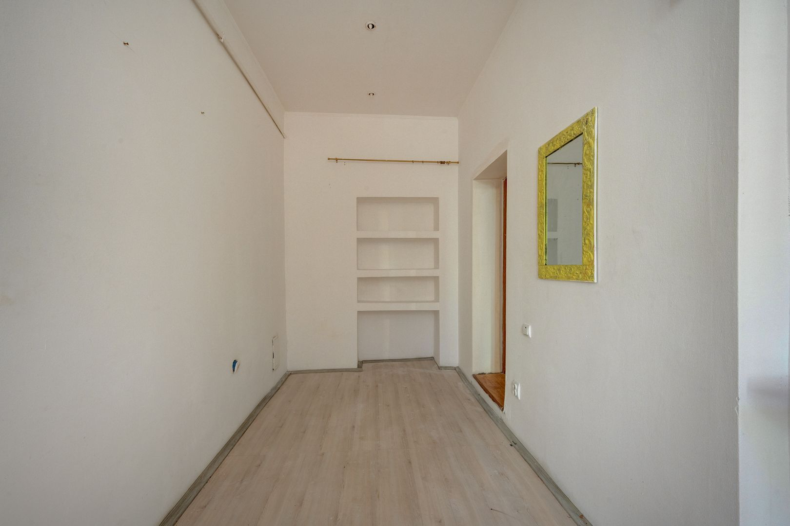 Garsoniera spatioasa in Centrul Vechi - Poză 9