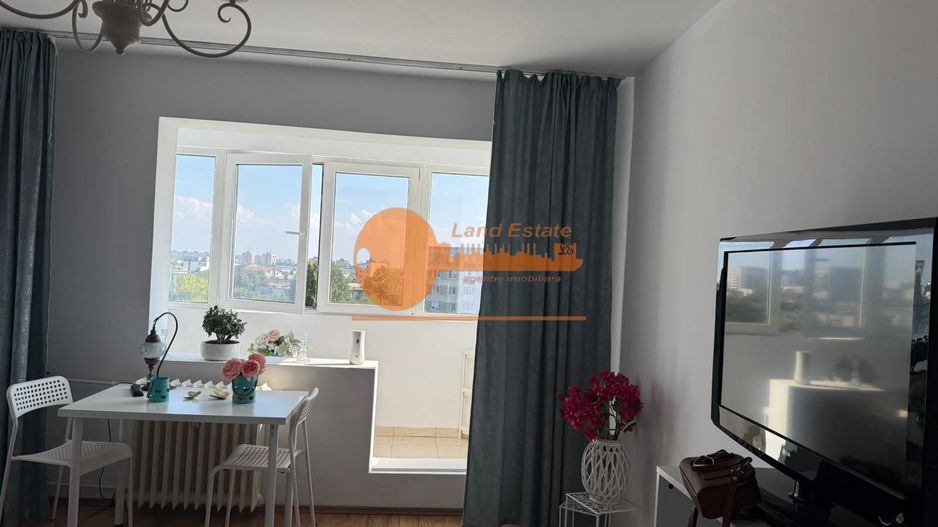 Garsoniera Pacii - 450 m metrou - Poză 1