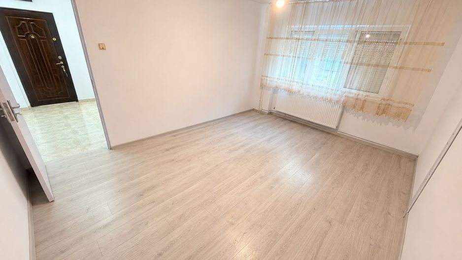 APARTAMENT CU 2 CAMERE ZONA GARII - Poză 3
