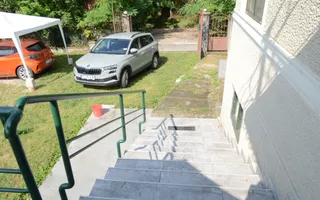 Casa renovata la tara complet -mobilata si utilata - Poză 20