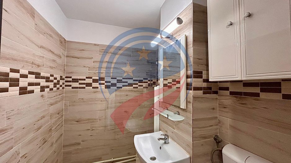 Apartament cu 3 camere dcomandat de inchiriat Petre Ispirescu - Poză 9