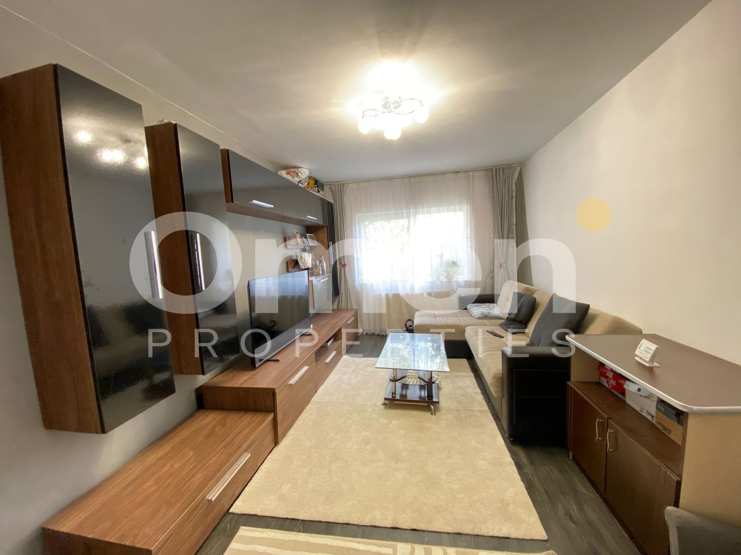Apartament cu 3 camere de vanzare, zona Ariesului - Poză 2