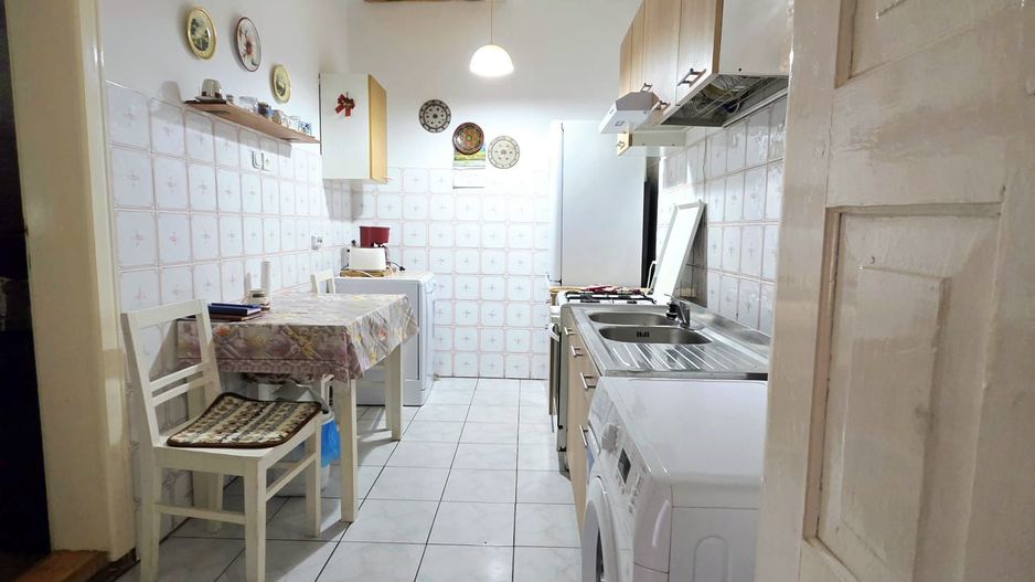 DE VANZARE CASA 5CAMERE ZONA CENTRALA TALMACIU - Poză 24