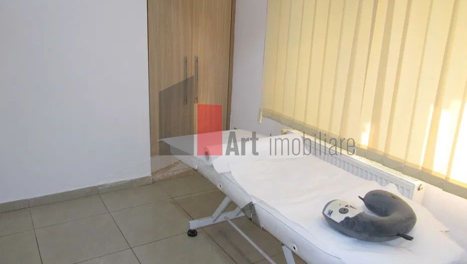 Spatiu comercial de inchiriat in zona Baba-Novac (vis-a-vis de parcul Iore) - Poză 6