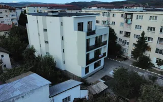 Ap.3 Camere la Etaj 1,Bloc 2026, cartier Traian-Cecilia Storck , Rm.VL - Poză 17