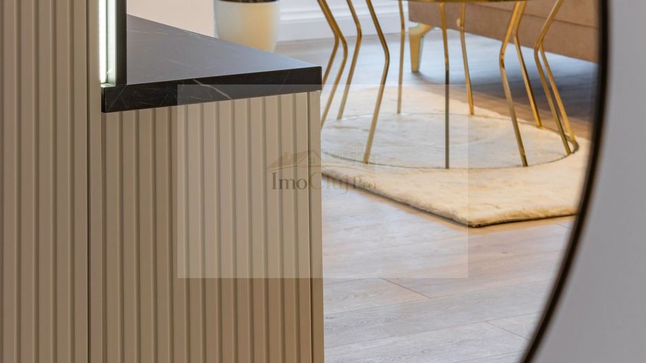 🌟 Apartament vanzare 2 camere, ultrafinisat, parcare, zonă centrală - Poză 12