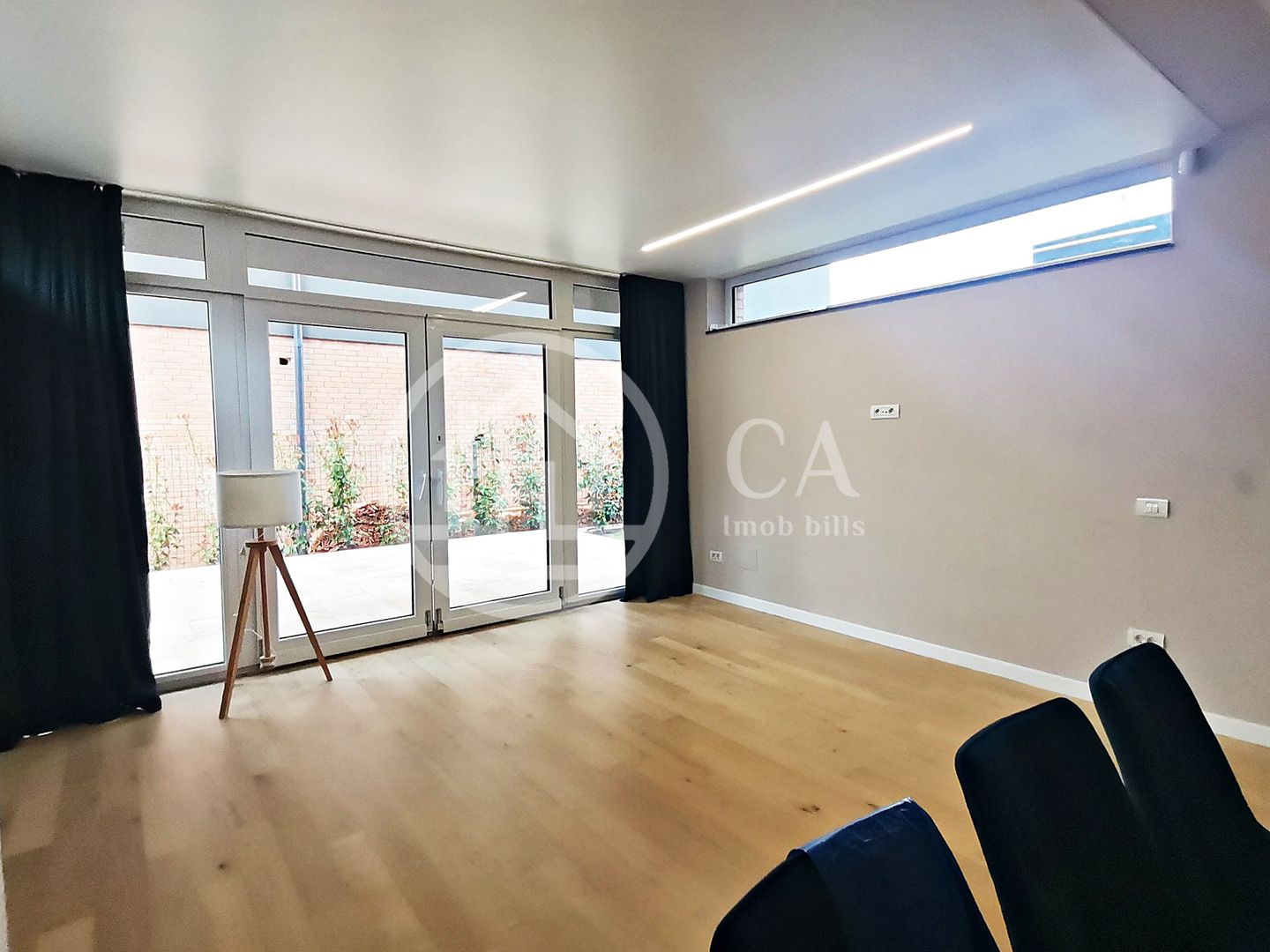 Casă de vânzare stil mediteranean cu 5 camere in Tineretului, Oradea - Poză 9