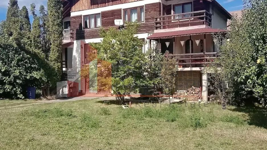 PROPIETAR URGENT Casa duplex BRAN arpox 300m utili, 1300mp teren - 2 case la pret de 1 apartament !! - Poză 3