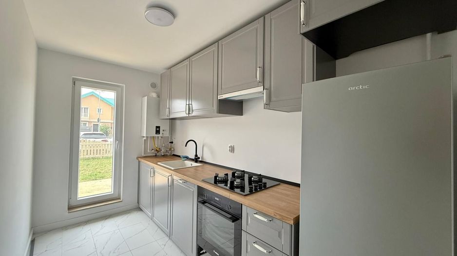 COSMOPOLIS - Apartament cu 3 camere si gradina, mobilat si utilat. - Poză 5