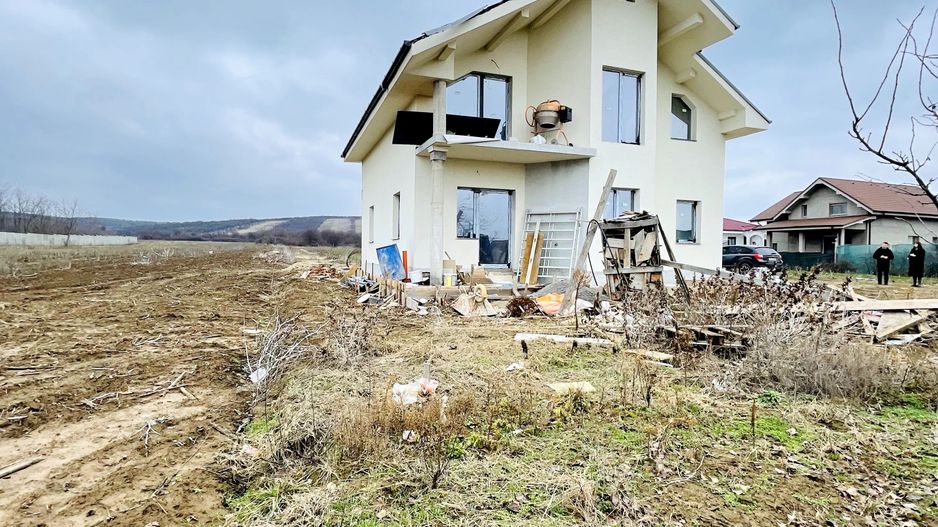 Casă / Vilă cu 5 camere de vânzare în Oncea, Oradea - Poză 2