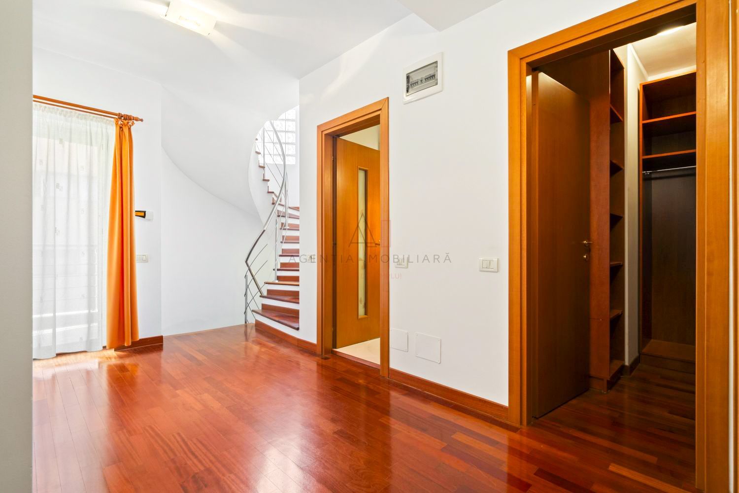 Vila Soseaua Nordului | Gradina | Garaj - Poză 16