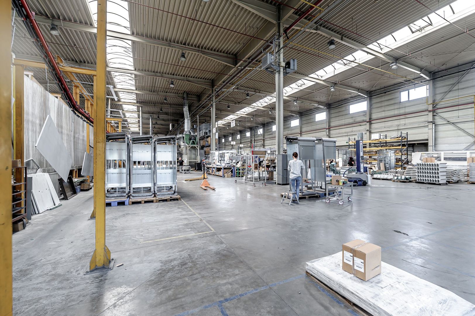REZERVAT: Hală industrială cu platformă betonată - Poză 6