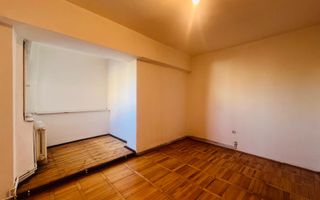Apartament cu 4 camere, etaj 1 , Ultracentral - Poză 2