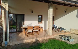 Casa 3 Camere, 179 mp Construiti, Teren 784 mp, Zona Cetate - Poză 3