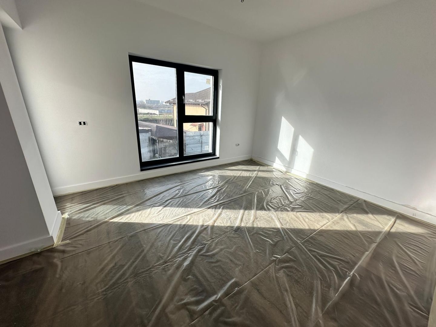 CASA SINGULARA, TOATE UTILITATILE, 4 CAMERE, TEREN 400 MP, COMISION 0% - Poză 16