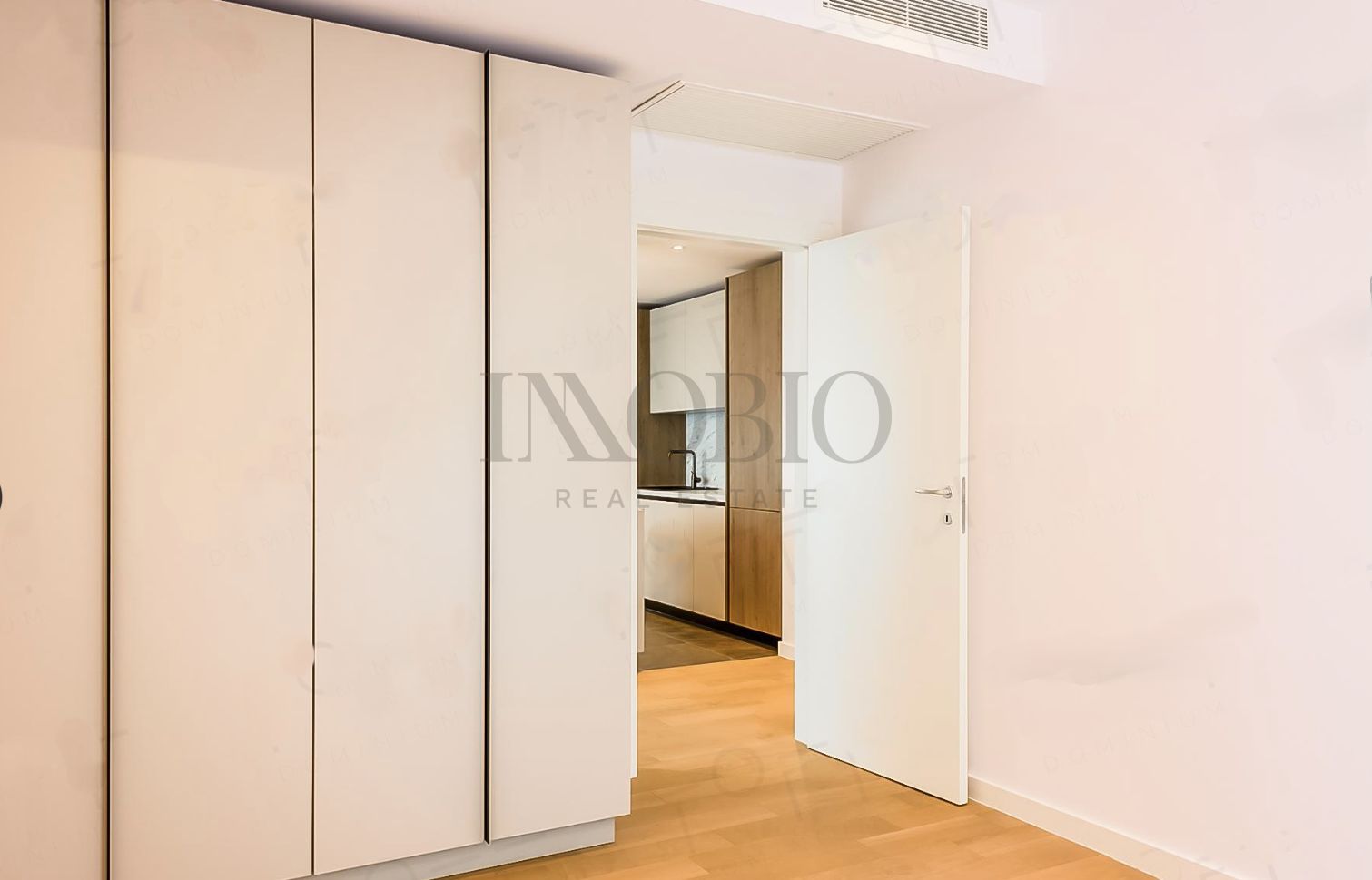 Apartament 3 Camere | One Herastrau Towers | Loc de Parcare - Poză 9