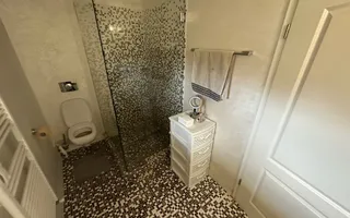 Casa la artera pretabilă Clinica medicala / birouri - Poză 28