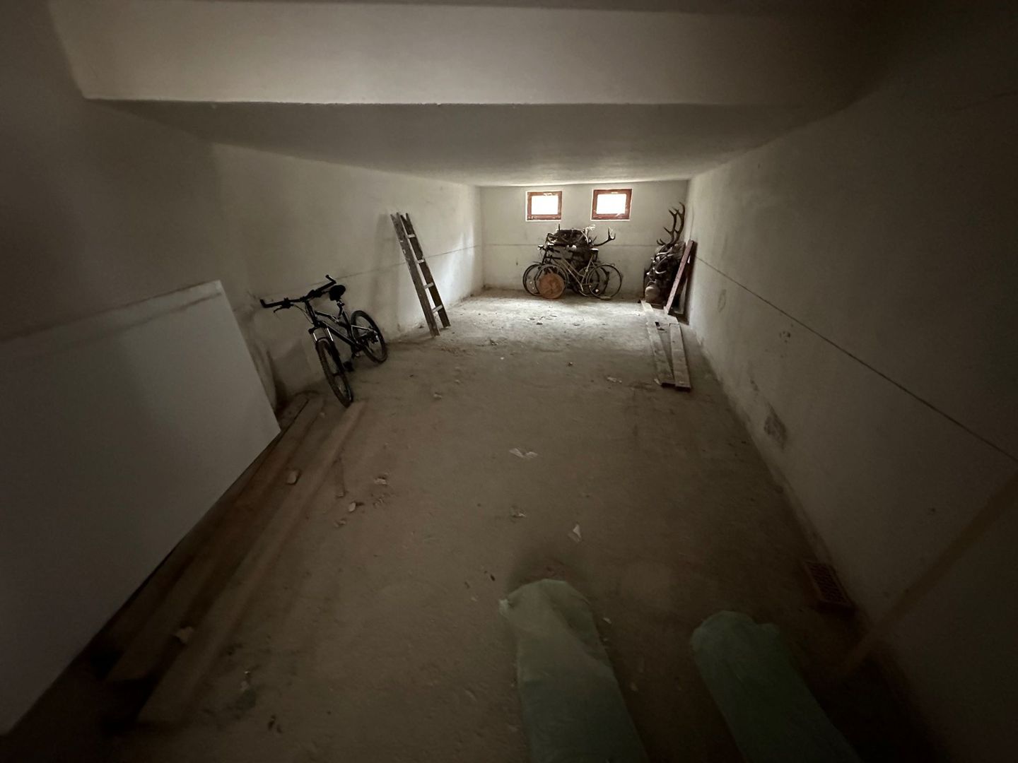 Casa la artera pretabilă Clinica medicala / birouri - Poză 26