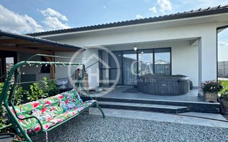 Casă de vânzare cu 3 camere si o anexa  in Sântandrei, Bihor - Poză 2