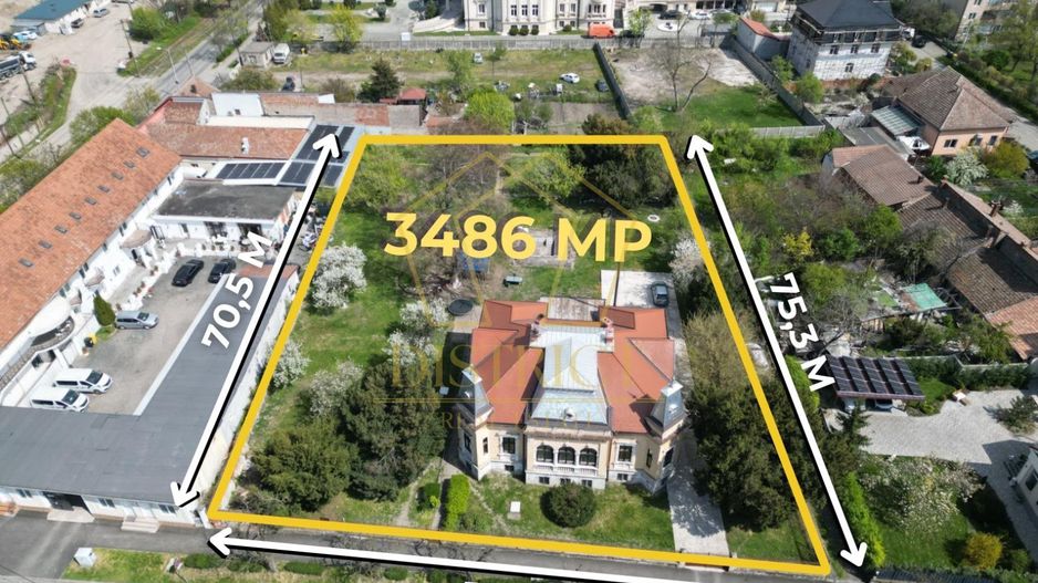 Vila isotorica cu teren de 3.900mp | Central - Poză 1