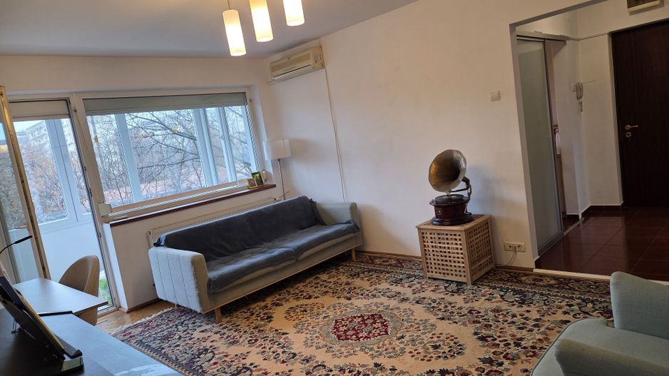 De vanzare apartament 3 camere Drumul Taberei - Poză 3