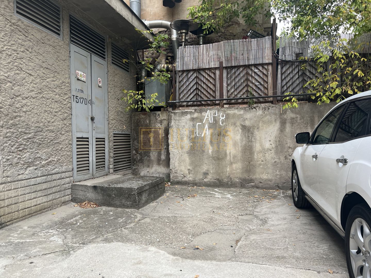 Piata Unirii; dormitor +birou;parcare privata si boxa (centrala proprie si ctr.) - Poză 26