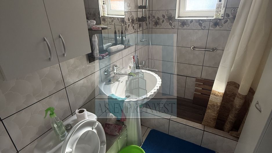 Apartament 3 camere , 84 mp utili,2 bai,2 balcoane-zona Astra - Poză 12