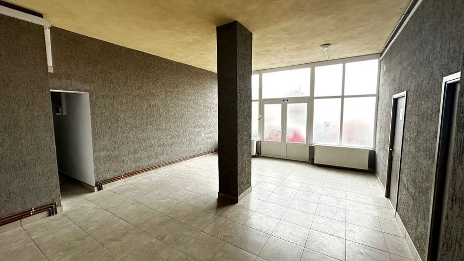Oportunitate unica! Spatiu comercial modern si frumos amenajat, 100mp-Vlaicu - Poză 2