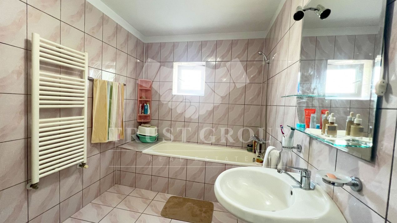 Casa de locuit | 6 camere | , 280 mp , Parcul Circului - Poză 15