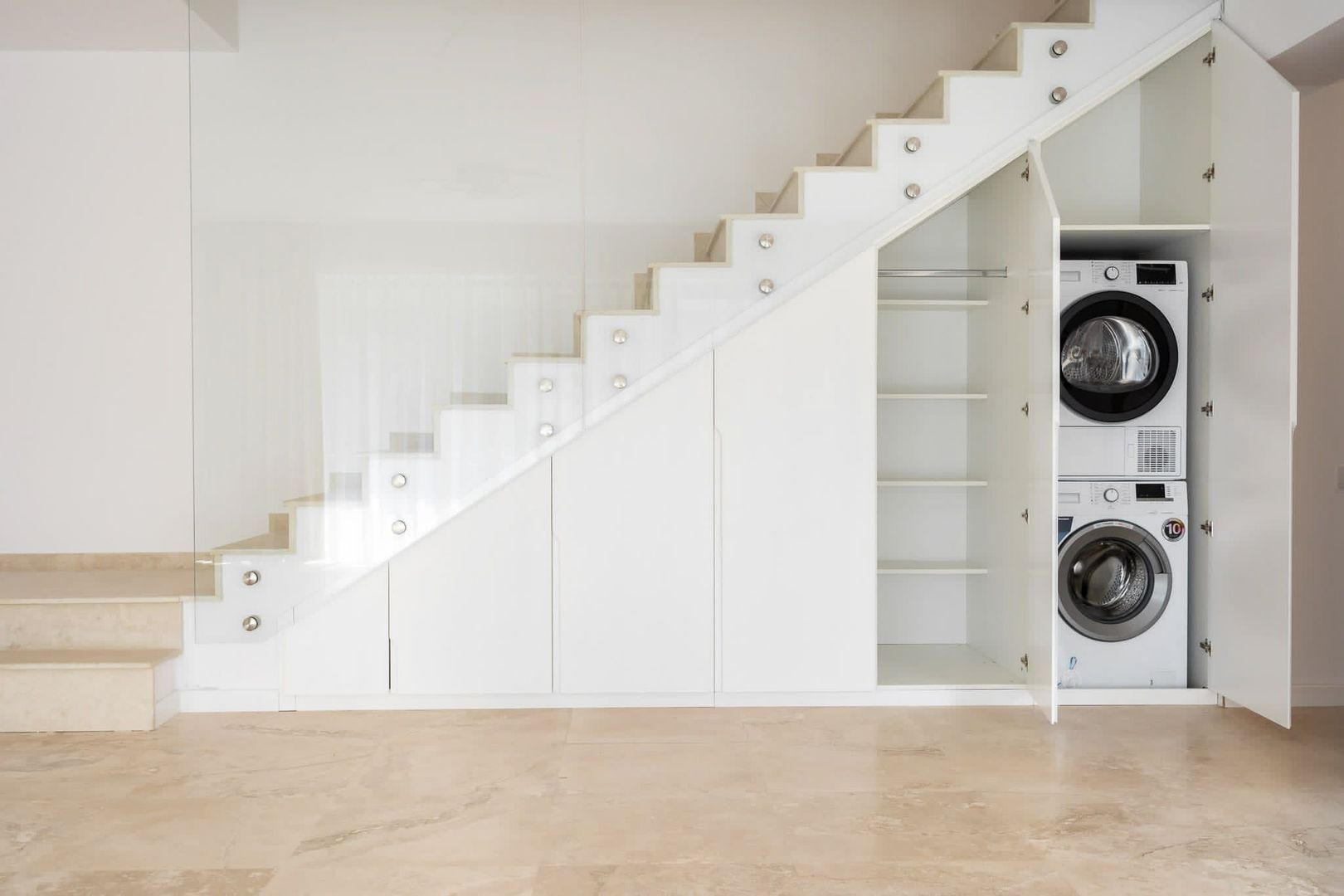 Vila Exclusivă în Complexul de Prestigiu, Zona Popasului - Matei Millo - Poză 20