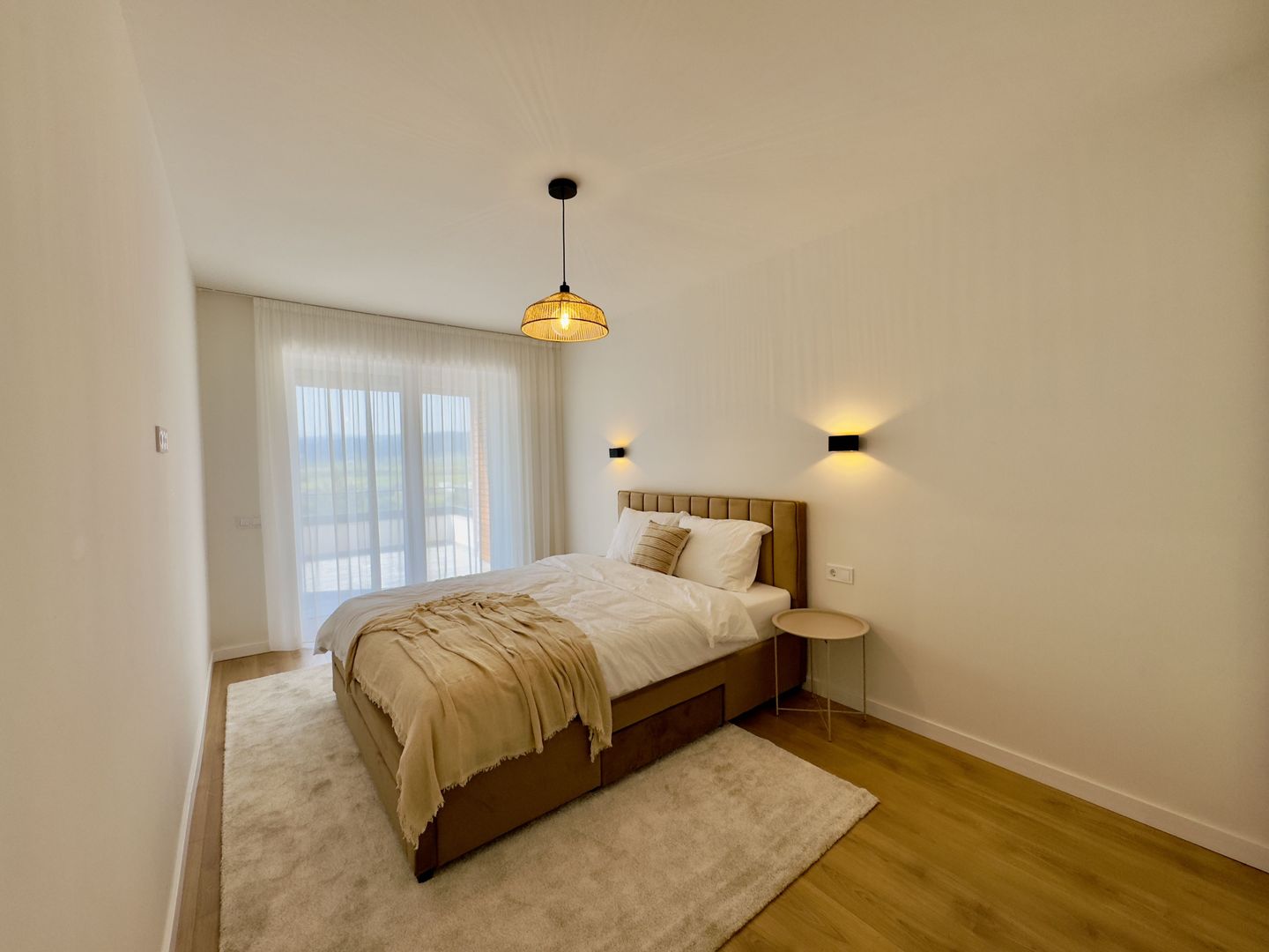Apartament 2 camere, etaj 1, la alb, terasă 18.46 - întabulat - Poză 2