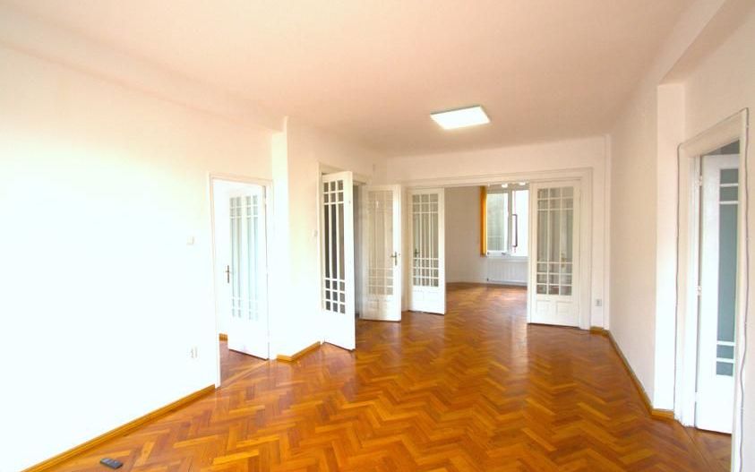 Inchiriere apartament de 4 camere - Poză 3