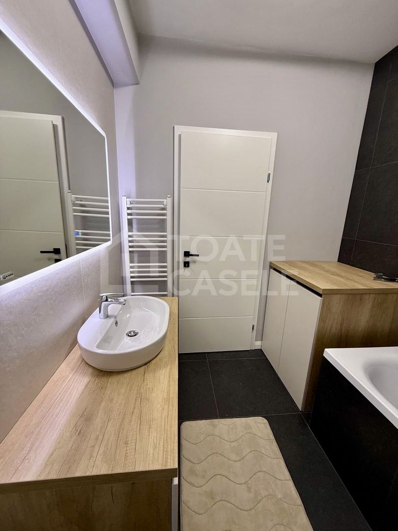 Apartament cu 2 camere, etajul 1, ultrafinisat, zona Terra - Poză 9