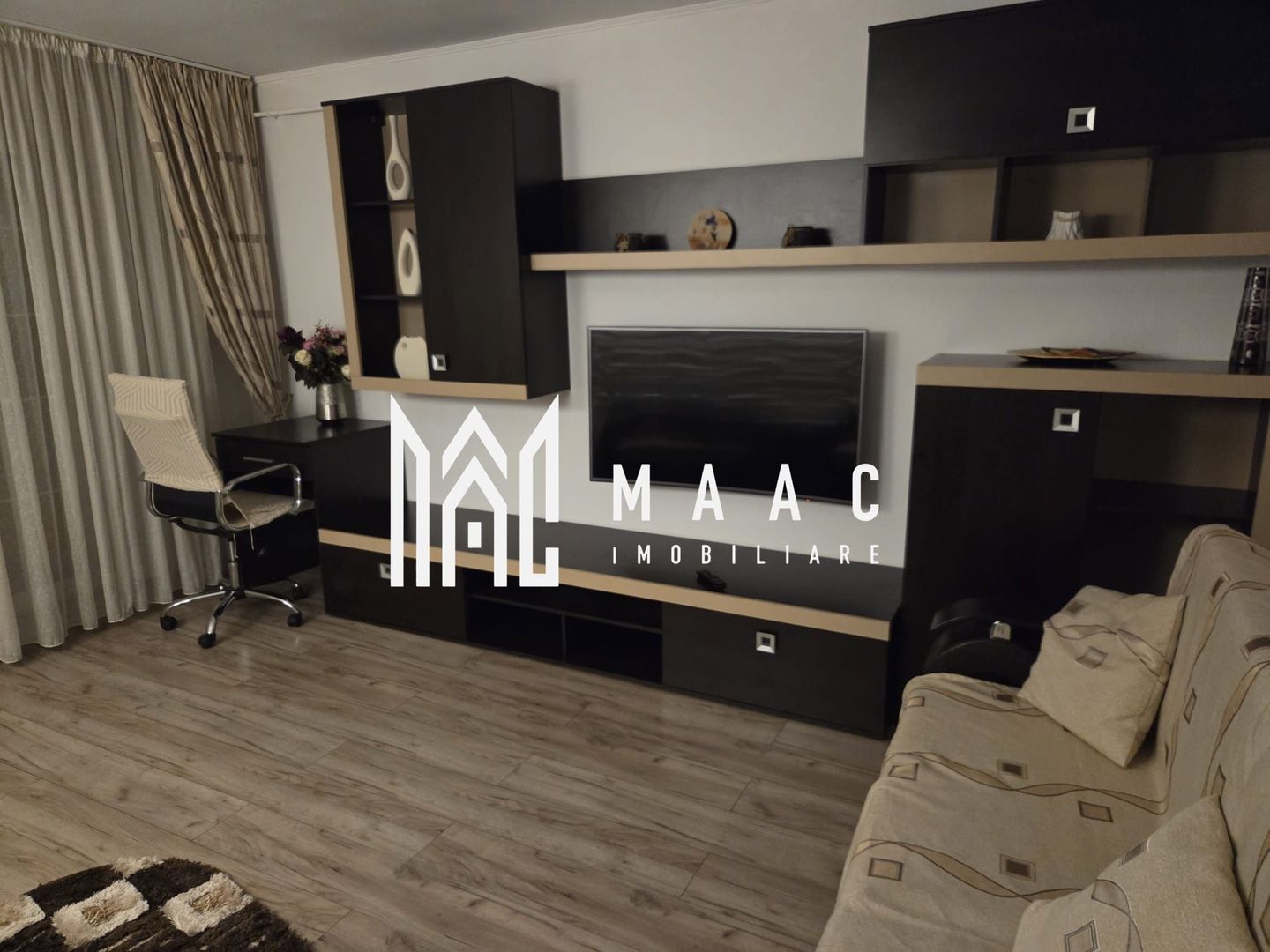 Apartament 2 camere decomandat | Central, Râmnicu Vâlcea | 50 mp, renovat - Poză 1