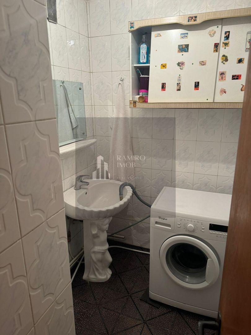 Apartament decomandat 3 camere Dristor - Poză 8