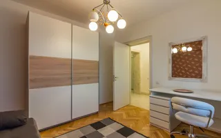 4 Camere de inchiriat, zona Libertății-vedere CASA POPORULUI - Poză 13