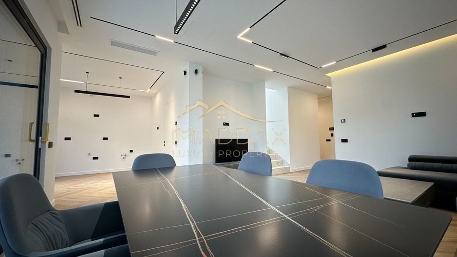 Vila individuala *432mp* + curte // 6 locuri Parcare / Pipera-Tunari - Poză 3