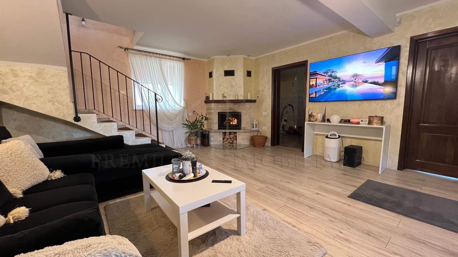 Casa de vanzare in Onesti - Poză 1